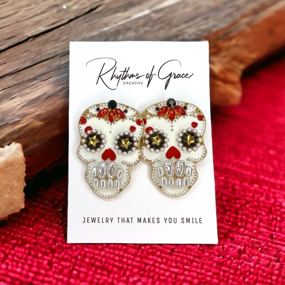 NWT Sugar Skull Earrings - Rhinestone Halloween  and Dia De Los Muertos Jewelry - Picture 5 of 8